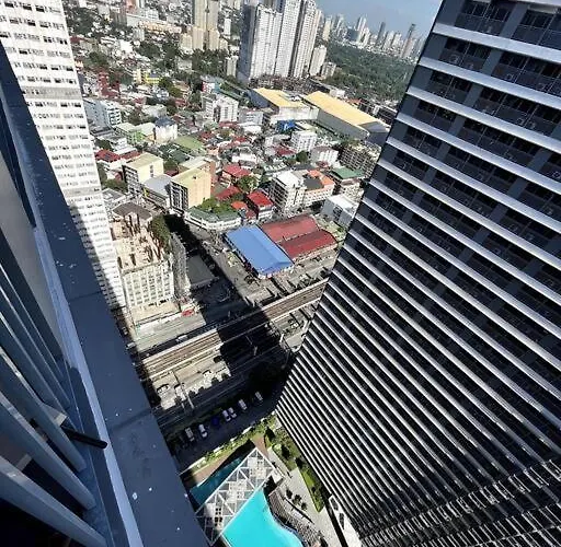 Cozy Unit At Fame Metro Apartment