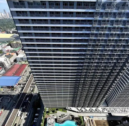 Cozy Unit At Fame Metro Apartment *