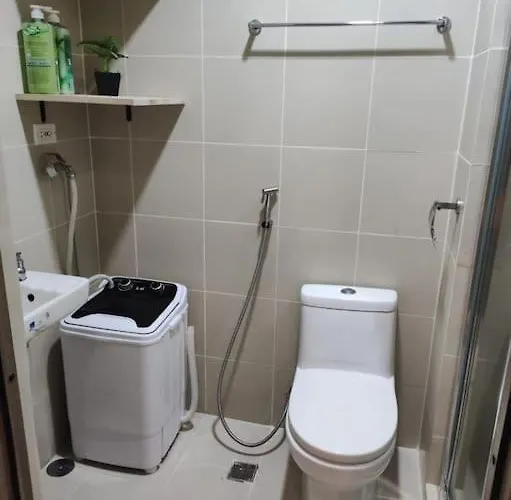 Cozy Unit At Fame Metro Apartment *